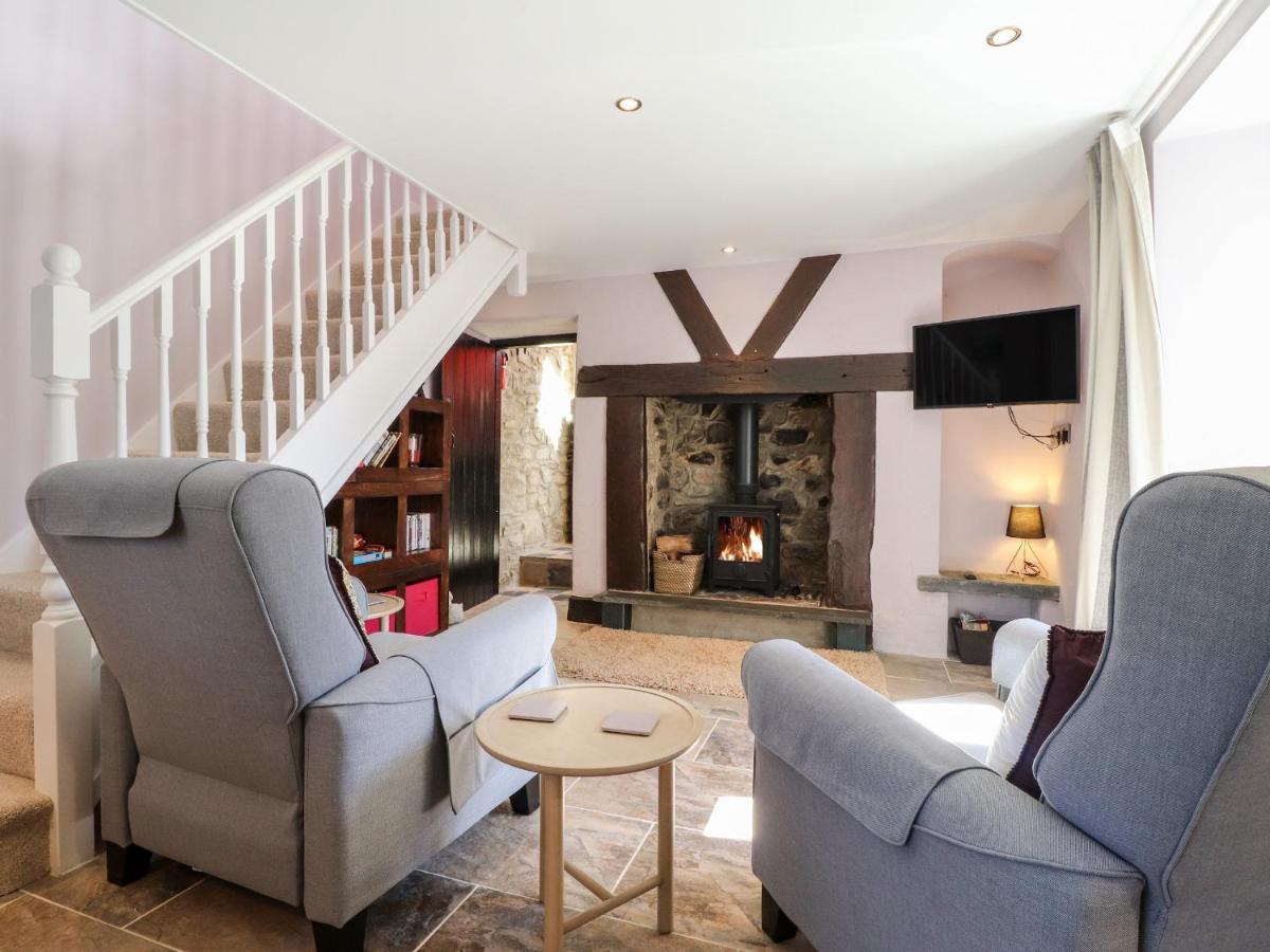 Vila Morawel Fach Newport  Exteriér fotografie