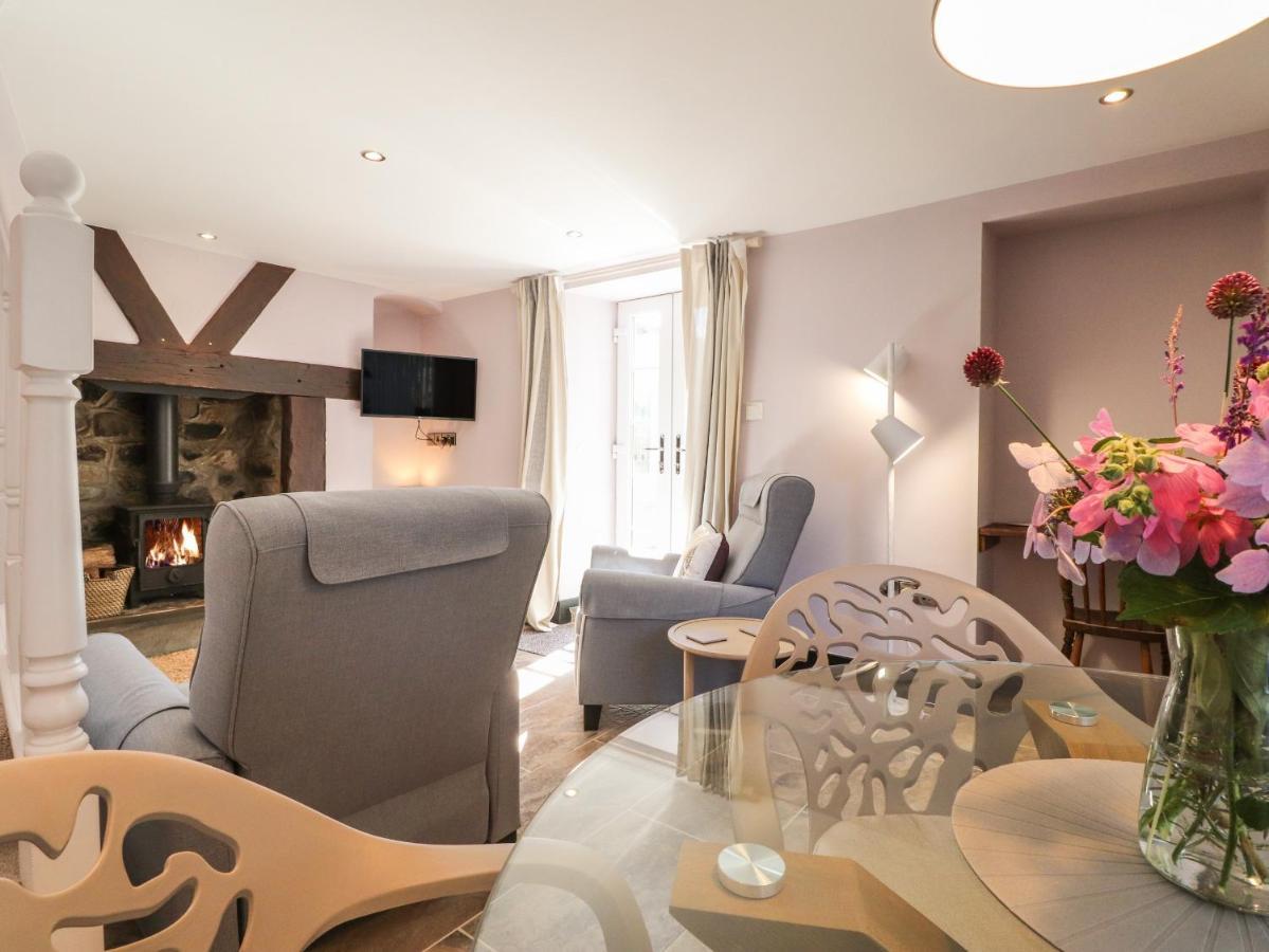 Vila Morawel Fach Newport  Exteriér fotografie